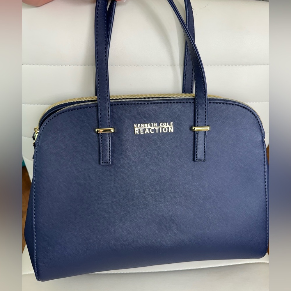 KENNETH COLE WOMENS HANDBAG